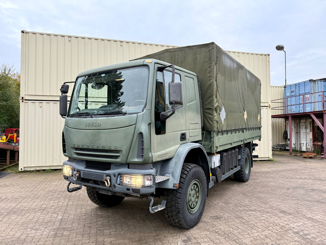 Iveco 140E24 4x4 / Armee / Militär / Camper - Kravas automašīna ar tentu: foto 1 Iveco 140E24 4x4 / Armee / Militär / Camper - Kravas automašīna ar tentu: foto 1