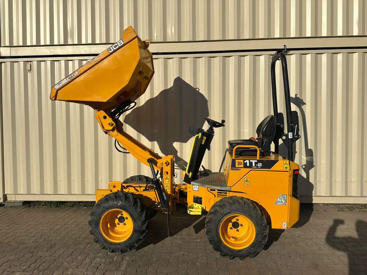 JCB 1T-2 High Tip Dumper, 598 Bh, 1.000 KG - Mini pašizgāzējs: foto 5 JCB 1T-2 High Tip Dumper, 598 Bh, 1.000 KG - Mini pašizgāzējs: foto 5