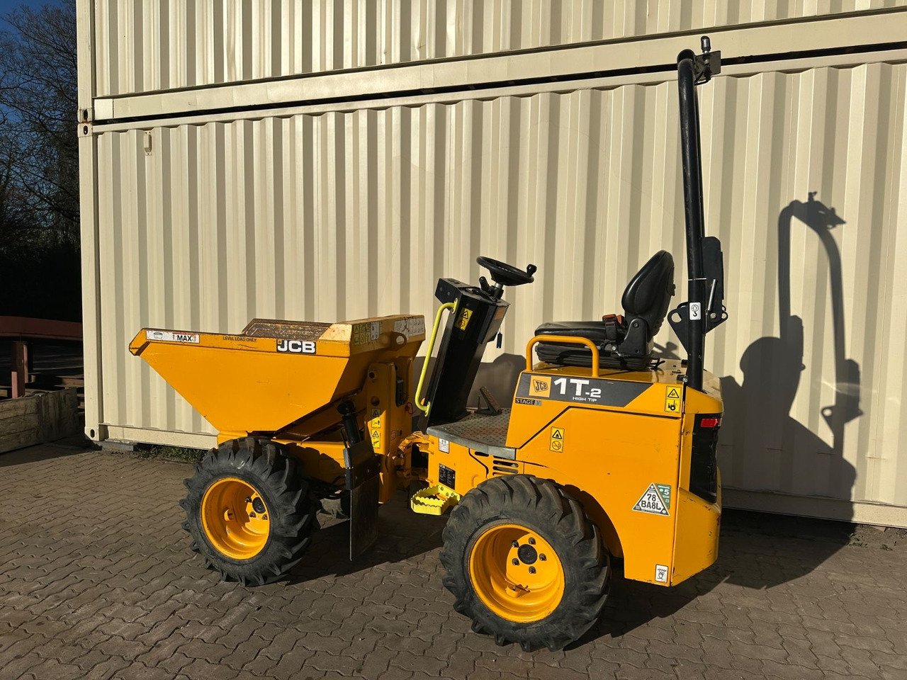 JCB 1T-2 High Tip Dumper, 598 Bh, 1.000 KG - Mini pašizgāzējs: foto 3 JCB 1T-2 High Tip Dumper, 598 Bh, 1.000 KG - Mini pašizgāzējs: foto 3