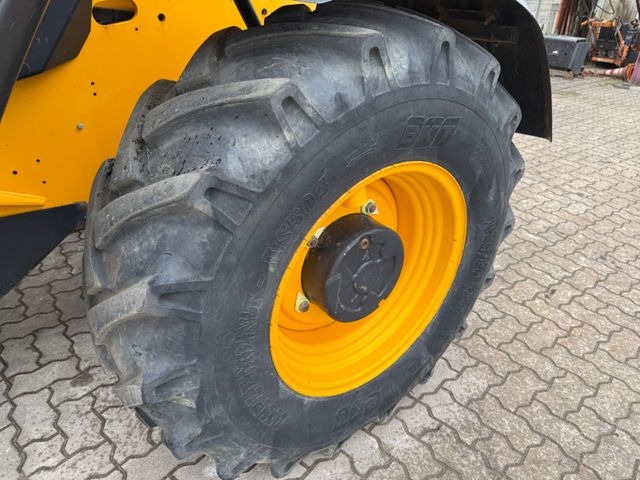 Teleskopiskais iekrāvējs JCB 535-125 / 2016 BJ / 3.571 H / 12.5 Meter: foto 12