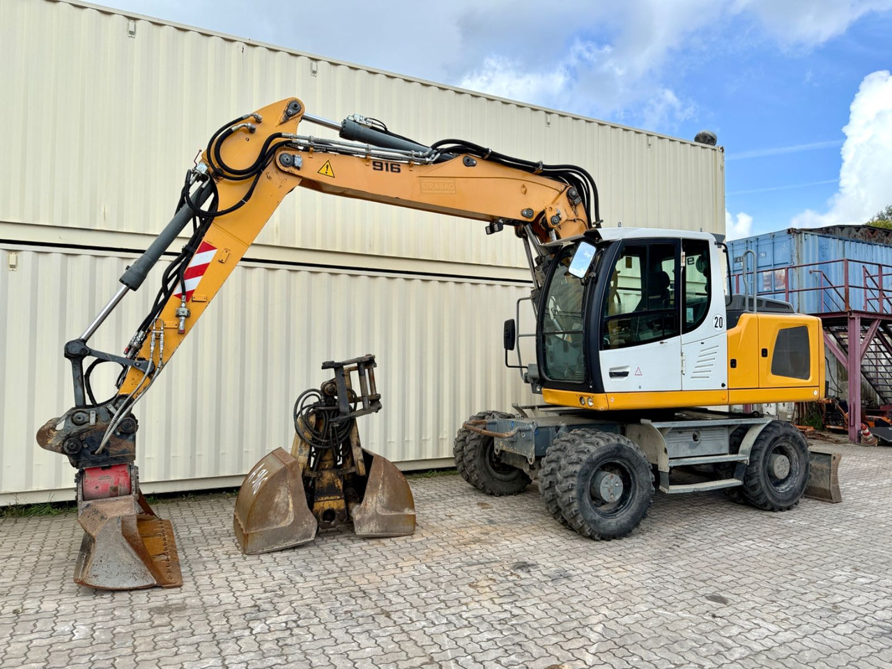 Liebherr A916 / Deutsche Maschine / Löffel + Greifer - Riteņu ekskavators: foto 1 Liebherr A916 / Deutsche Maschine / Löffel + Greifer - Riteņu ekskavators: foto 1