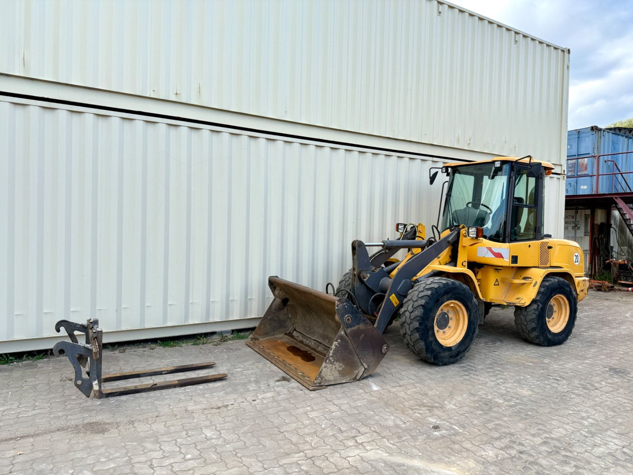 Volvo L30G / 2014 BJ / Klappschaufel + Gabel - Riteņu iekrāvējs: foto 5 Volvo L30G / 2014 BJ / Klappschaufel + Gabel - Riteņu iekrāvējs: foto 5
