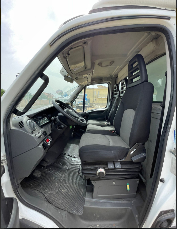 IVECO DAILY 60C17 - Kravas automašīna refrižerators: foto 5 IVECO DAILY 60C17 - Kravas automašīna refrižerators: foto 5