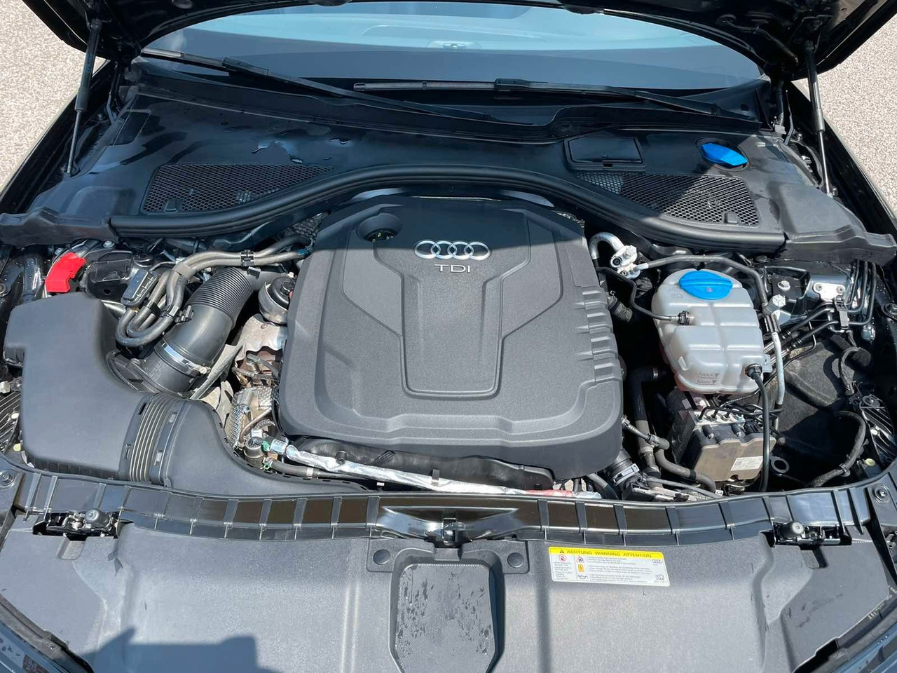 Sedans Audi A6 2.0 TDI S tronic quattro: foto 15 Sedans Audi A6 2.0 TDI S tronic quattro: foto 15