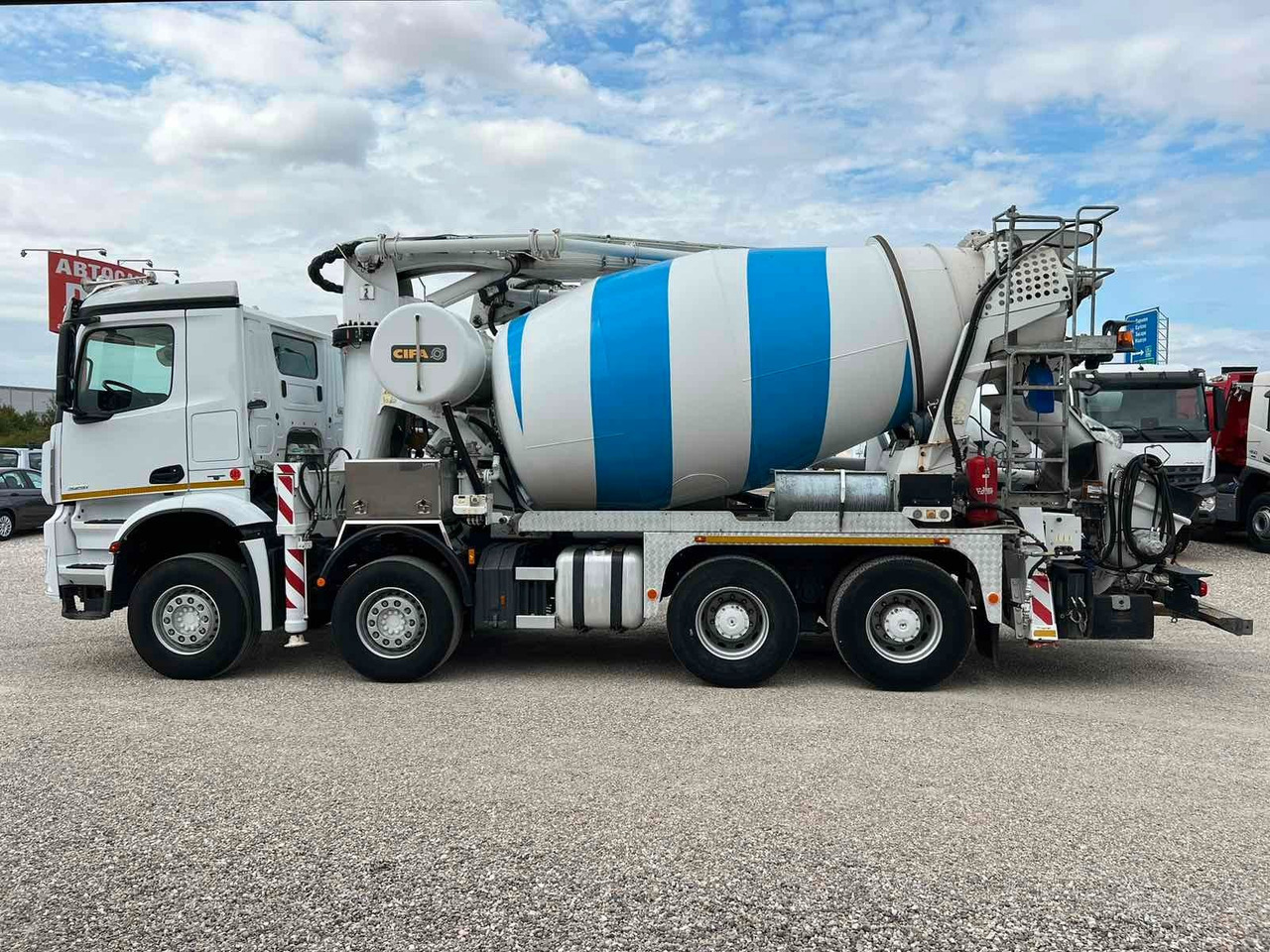 Mercedes-Benz AROCS 3251 CIFA MAGNUM MK28.4L - Betona sūknis ar mikseri: foto 4 Mercedes-Benz AROCS 3251 CIFA MAGNUM MK28.4L - Betona sūknis ar mikseri: foto 4