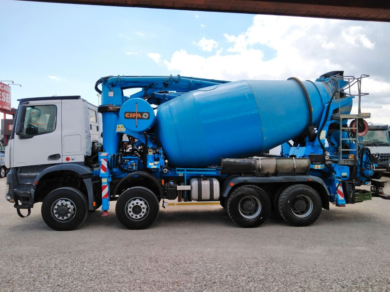 Mercedes-Benz AROCS 4140 CIFA MAGNUM MK28.4L 8X6 - Betona sūknis ar mikseri: foto 4 Mercedes-Benz AROCS 4140 CIFA MAGNUM MK28.4L 8X6 - Betona sūknis ar mikseri: foto 4