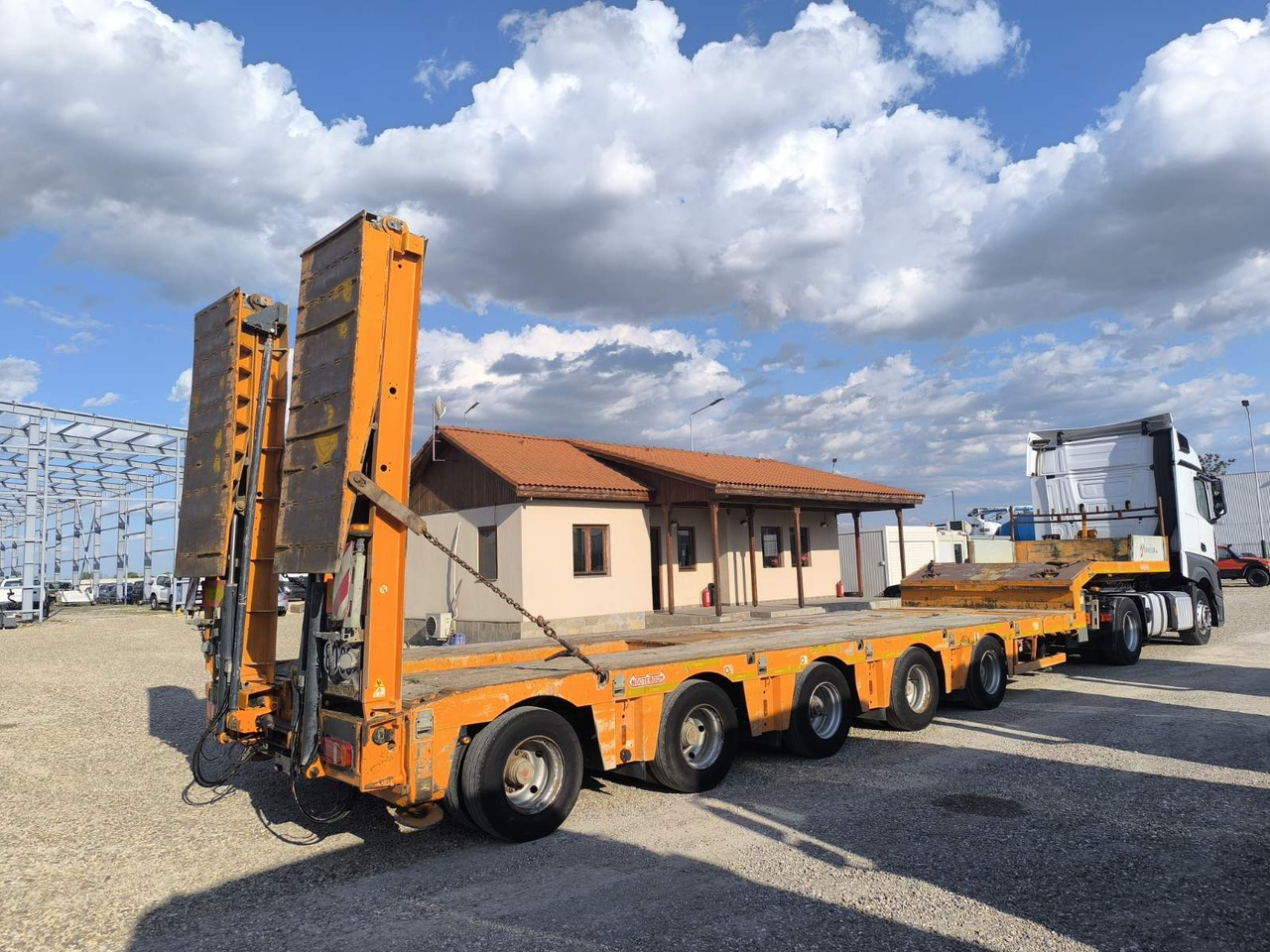 NOOTEBOOM MCO-85-05V - Puspiekabe zema profila platforma: foto 5 NOOTEBOOM MCO-85-05V - Puspiekabe zema profila platforma: foto 5