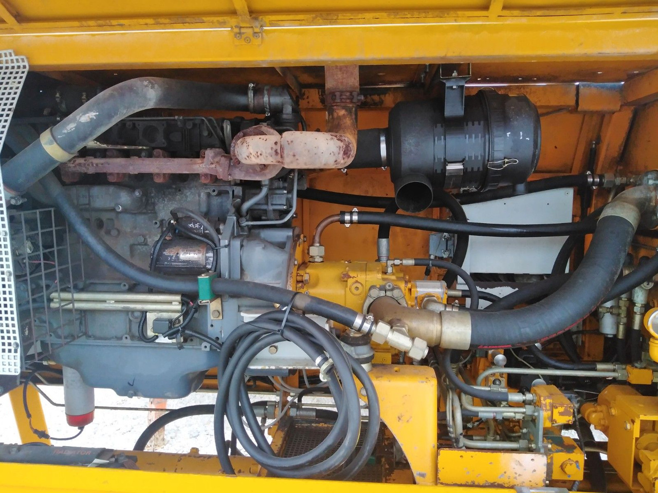 Stacionārais betona sūknis PUTZMEISTER BSA 1407 D: foto 8