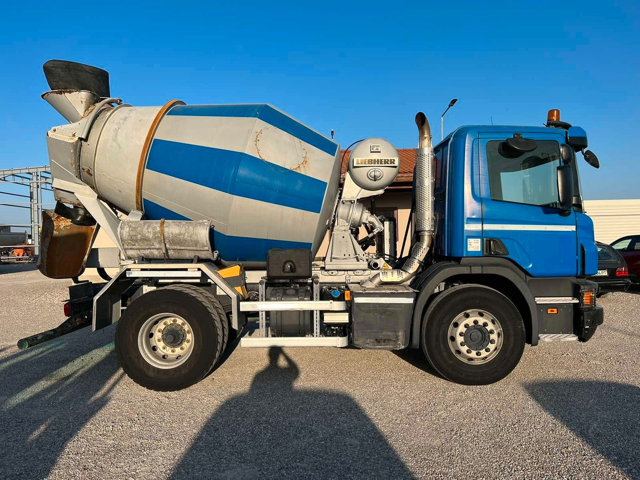 Betonvedējs Scania P320 LIEBHERR 4M3: foto 8