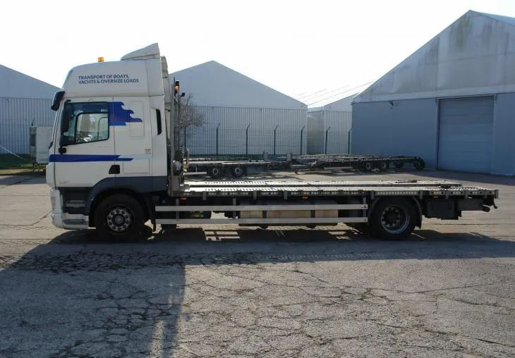 DAF CF 410 EURO 6 Laweta - Platforma super stan - Bortu kravas automašīna/ Platforma: foto 4 DAF CF 410 EURO 6 Laweta - Platforma super stan - Bortu kravas automašīna/ Platforma: foto 4