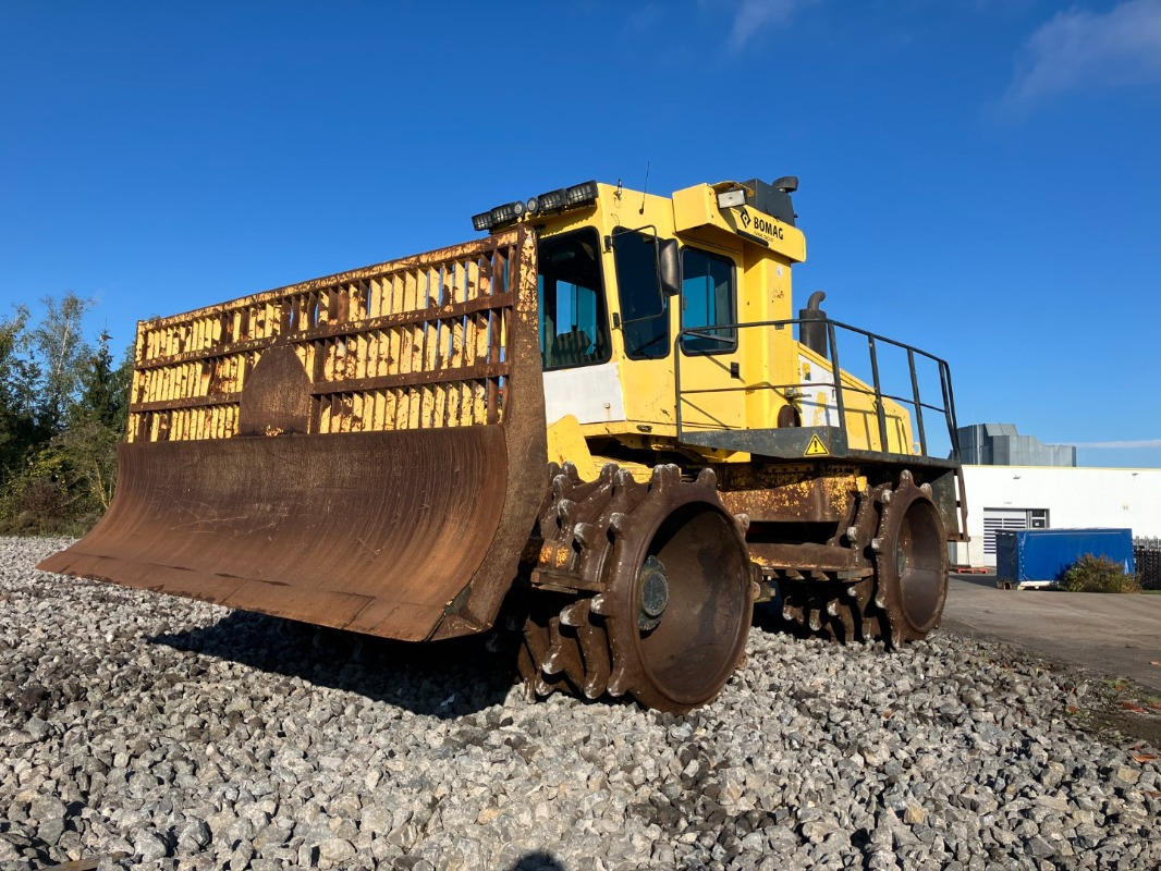 BOMAG DE BC 772 RB-2  Stage IIIa/Tier 3 - Vibrorullis: foto 1 BOMAG DE BC 772 RB-2  Stage IIIa/Tier 3 - Vibrorullis: foto 1