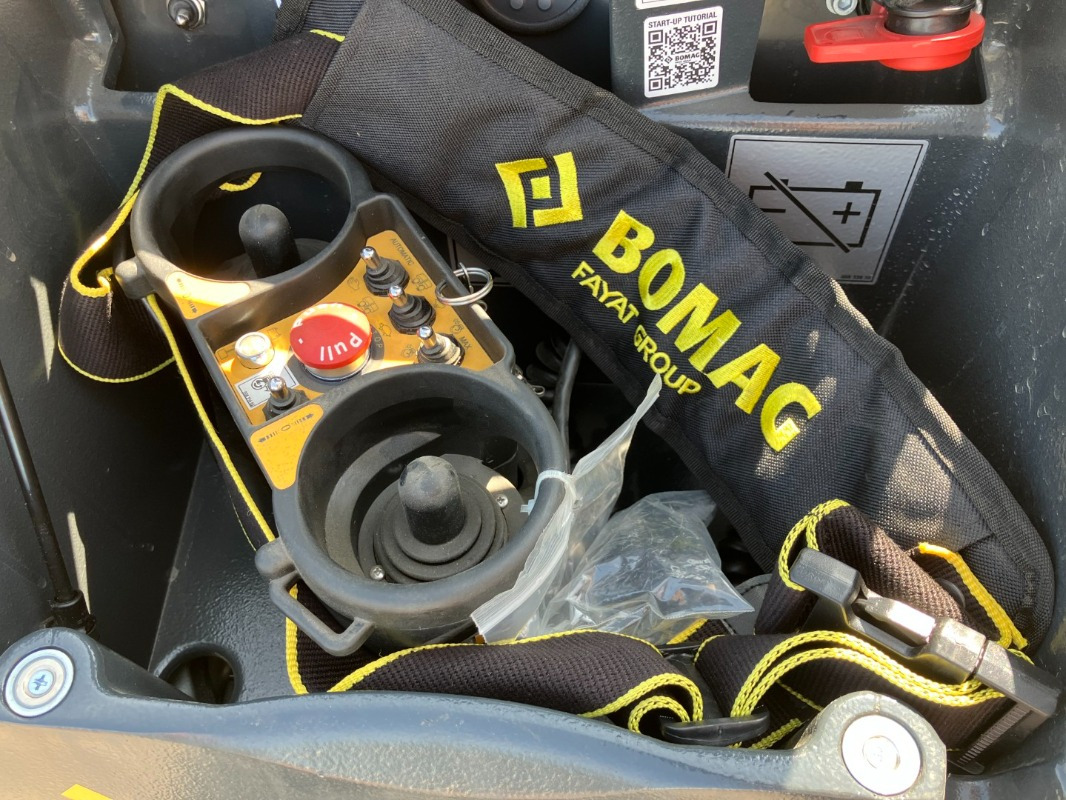 Veltnis BOMAG DE BMP 8500  Stage V/Tier 4f: foto 7