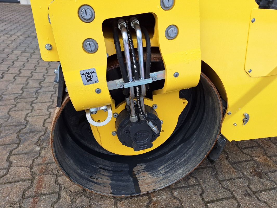 Jaunā Veltnis BOMAG DE BW 100 AC-5  Stage V/Tier 4f: foto 7