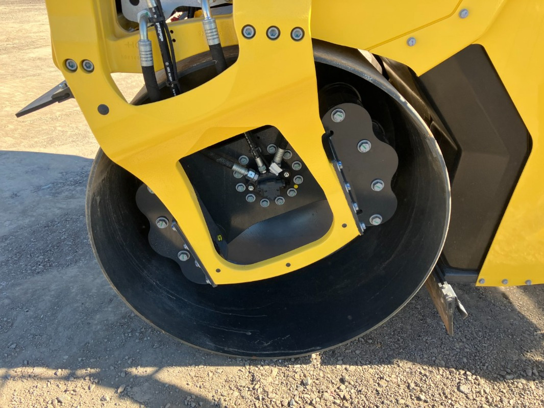 Ceļu veltnis BOMAG DE BW 151 AD-50  Stage IIIa/Tier 4i: foto 27