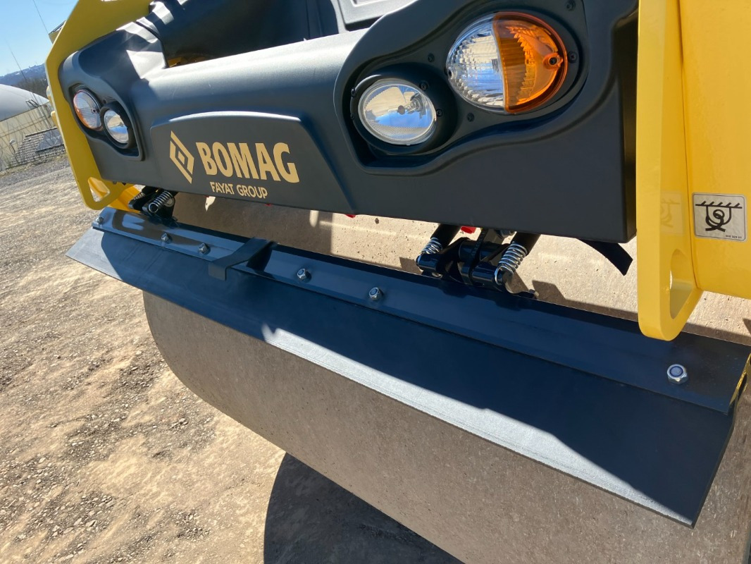 Ceļu veltnis BOMAG DE BW 151 AD-50  Stage IIIa/Tier 4i: foto 25