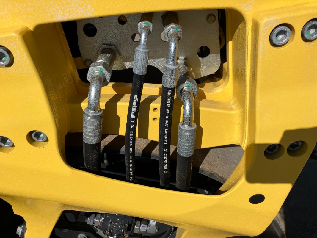 Ceļu veltnis BOMAG DE BW 151 AD-50  Stage IIIa/Tier 4i: foto 20