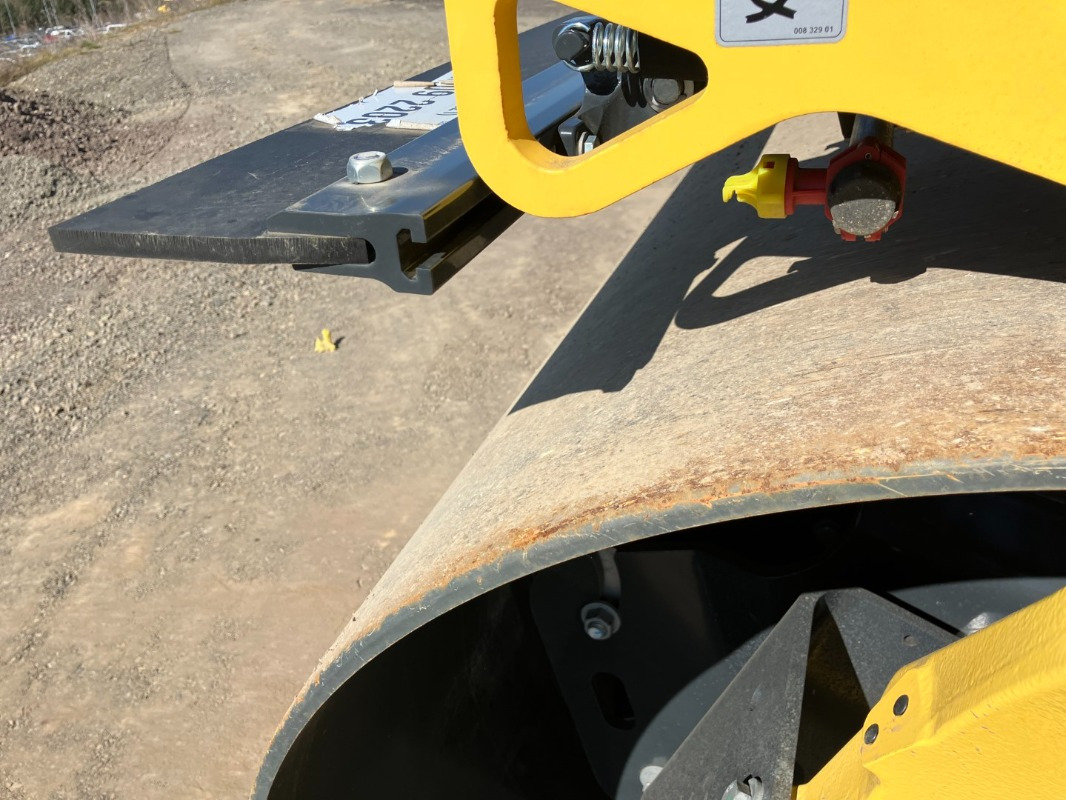 Ceļu veltnis BOMAG DE BW 151 AD-50  Stage IIIa/Tier 4i: foto 22