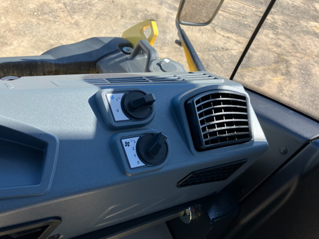 Ceļu veltnis BOMAG DE BW 151 AD-50  Stage IIIa/Tier 4i: foto 10
