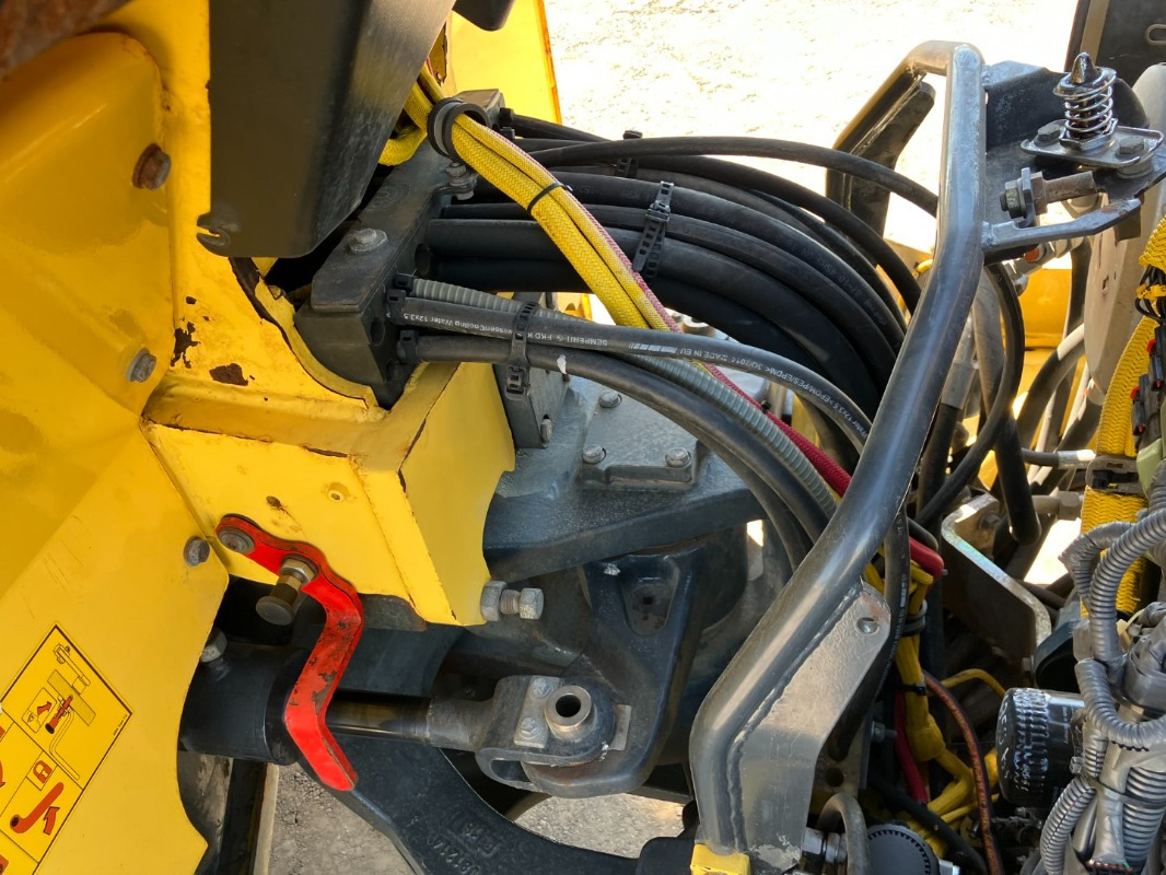 BOMAG DE BW 161 AD-5 Stage IIIb/Tier 4i - Veltnis: foto 5 BOMAG DE BW 161 AD-5 Stage IIIb/Tier 4i - Veltnis: foto 5