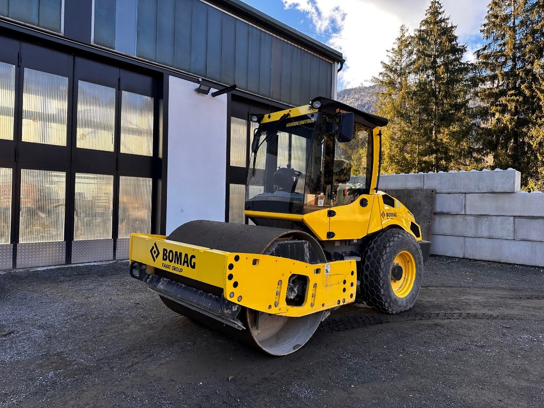 BOMAG DE BW 177 BVC-5 Stage V/Tier 4f - Vibrorullis: foto 1 BOMAG DE BW 177 BVC-5 Stage V/Tier 4f - Vibrorullis: foto 1