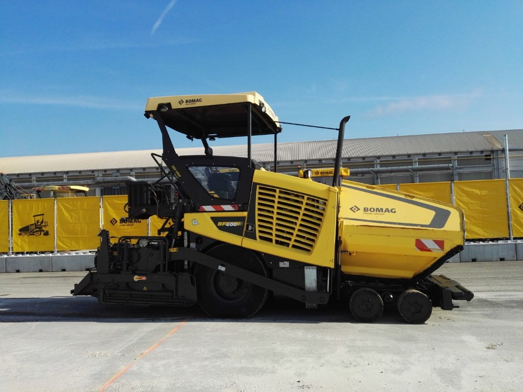 BOMAG IT BF 600 P-2 S500 Stage IV/Tier 4f - Asfalta klājējs: foto 5 BOMAG IT BF 600 P-2 S500 Stage IV/Tier 4f - Asfalta klājējs: foto 5