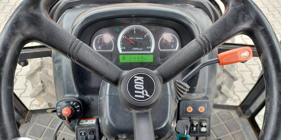 Kioti EX50 HST 50KM klimatyzacja przedni TUZ līzingu Kioti EX50 HST 50KM klimatyzacja przedni TUZ: foto 12