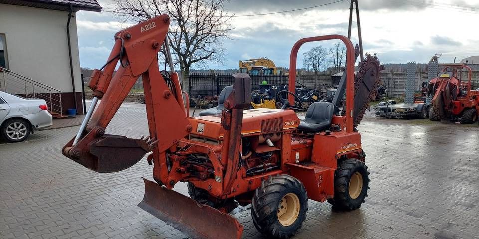Koparka łańcuchowa Ditch Witch 3500DD - Tranšeju racējs: foto 2 Koparka łańcuchowa Ditch Witch 3500DD - Tranšeju racējs: foto 2