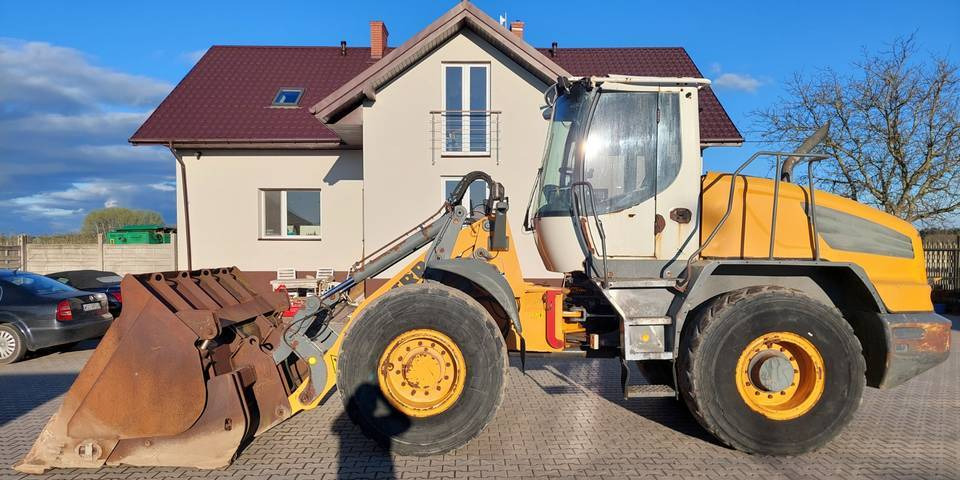 Ładowarka Liebherr L538 16 ton łyżka wysokiego wysypu - Riteņu iekrāvējs: foto 1 Ładowarka Liebherr L538 16 ton łyżka wysokiego wysypu - Riteņu iekrāvējs: foto 1