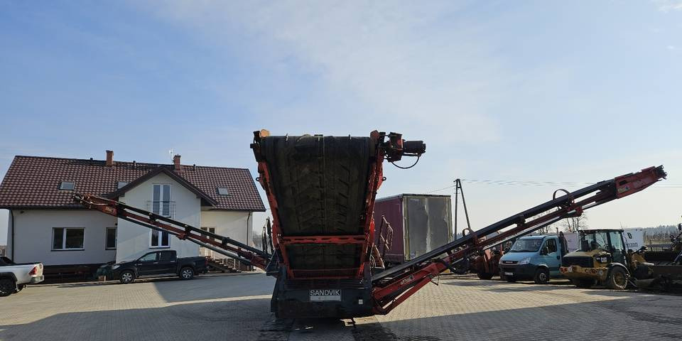 Przesiewacz mobilny Sandvik QE241 tylko 2980 h - Sijātājs: foto 4 Przesiewacz mobilny Sandvik QE241 tylko 2980 h - Sijātājs: foto 4