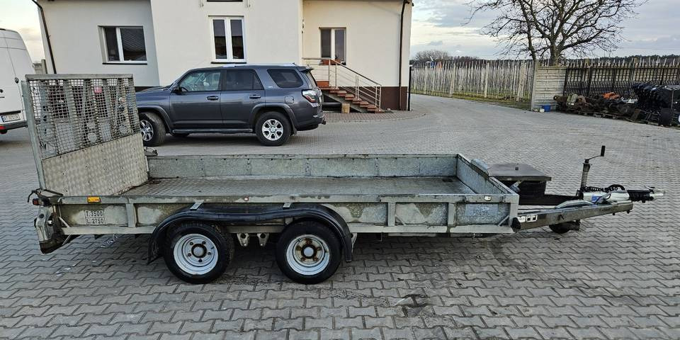 Przyczepa laweta Ifor Williams GP126 3500 kg - Celtniecības tehnikas piekabe: foto 1 Przyczepa laweta Ifor Williams GP126 3500 kg - Celtniecības tehnikas piekabe: foto 1