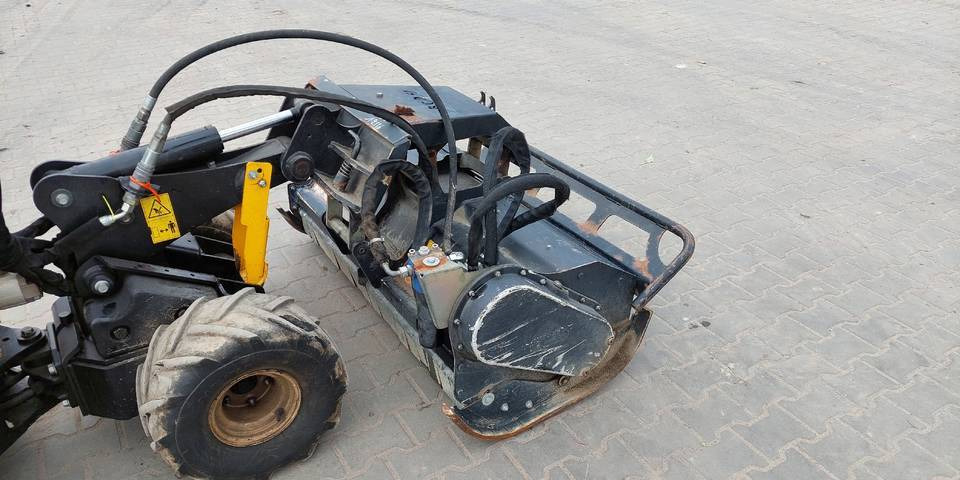 Rotadairon BRD50 mulczer kosiarka Ditch Witch R300, Avant - Pļaujmašīna-smalcinātājs: foto 5 Rotadairon BRD50 mulczer kosiarka Ditch Witch R300, Avant - Pļaujmašīna-smalcinātājs: foto 5