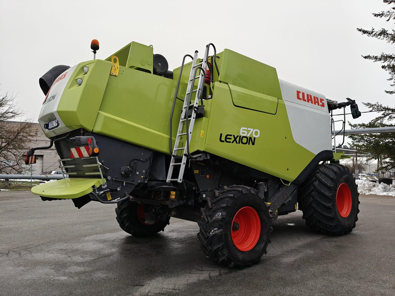 Claas Lexion 670 - Labības kombains: foto 4 Claas Lexion 670 - Labības kombains: foto 4