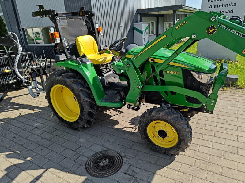 John Deere 3038E Vahva Jussi 400 - Traktors: foto 4 John Deere 3038E Vahva Jussi 400 - Traktors: foto 4
