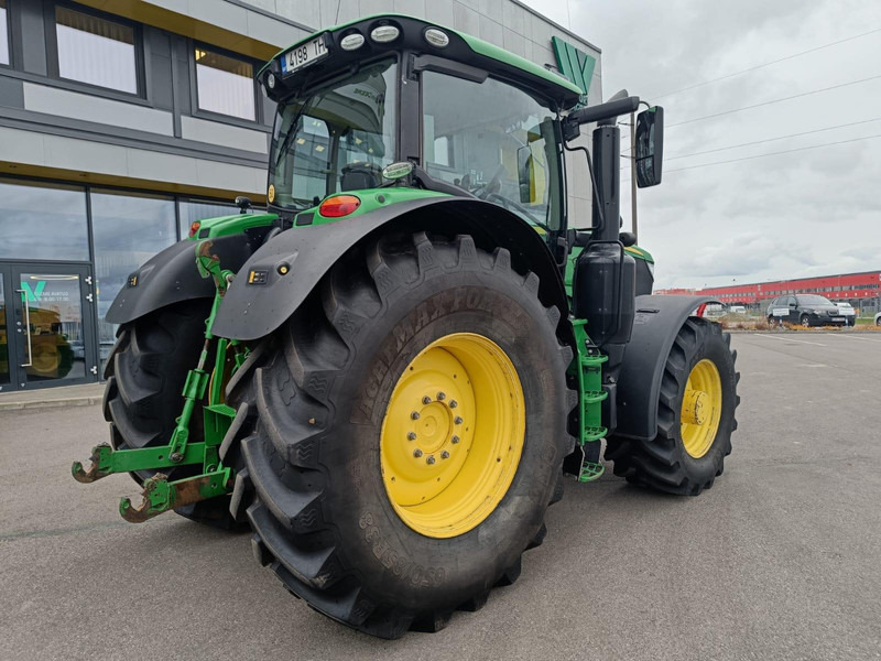 John Deere 6215R - Traktors: foto 3 John Deere 6215R - Traktors: foto 3