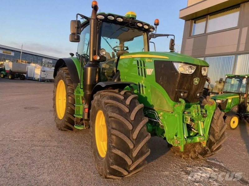 John Deere 6215R - Traktors: foto 2 John Deere 6215R - Traktors: foto 2