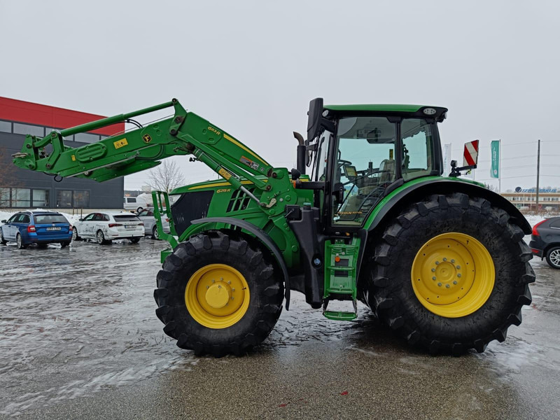 John Deere 6215R - Traktors: foto 3 John Deere 6215R - Traktors: foto 3