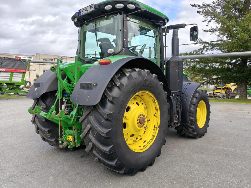 John Deere 7290R e23 - Traktors: foto 3 John Deere 7290R e23 - Traktors: foto 3