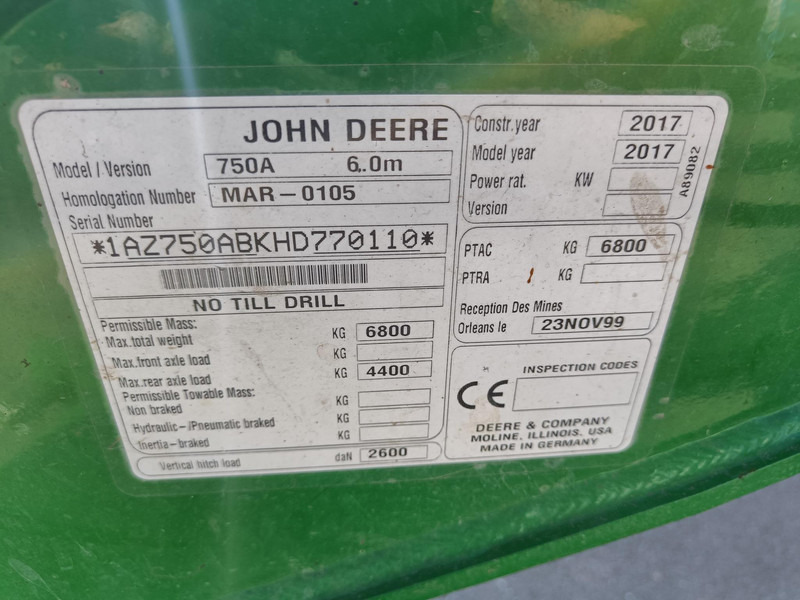 Precīzās izsējas sējmašīna pārvadāšana ēdiena John Deere 750 A: foto 10