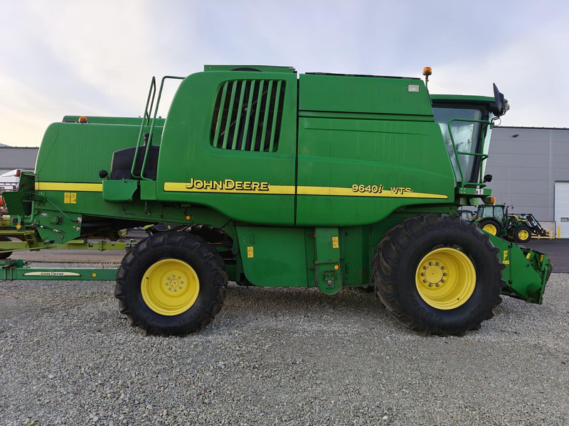 John Deere JOHN DEERE 9640I WTS - Labības kombains: foto 2 John Deere JOHN DEERE 9640I WTS - Labības kombains: foto 2