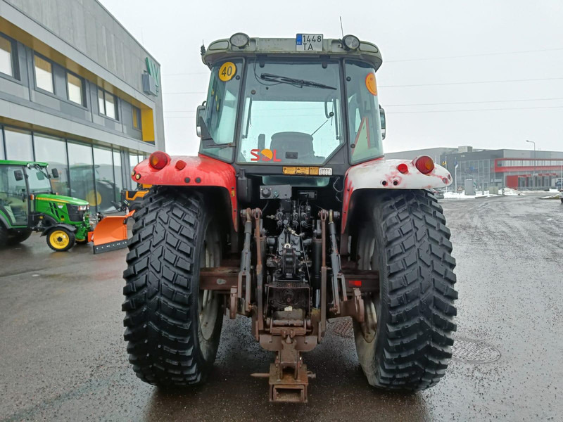 Massey Ferguson 5465 - Traktors: foto 3 Massey Ferguson 5465 - Traktors: foto 3