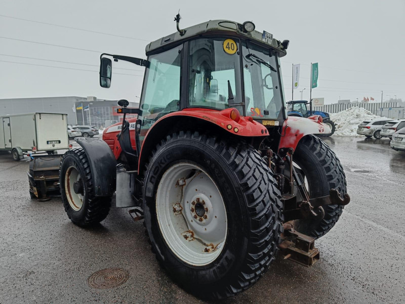 Massey Ferguson 5465 - Traktors: foto 4 Massey Ferguson 5465 - Traktors: foto 4