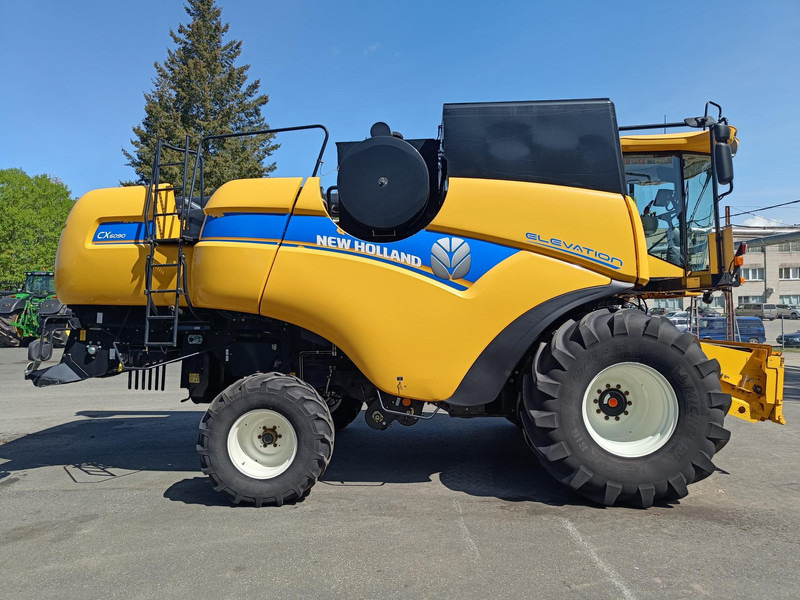 New Holland CX6090 - Labības kombains: foto 2 New Holland CX6090 - Labības kombains: foto 2