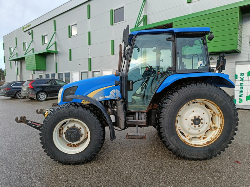 New Holland T 5050 - Traktors: foto 2 New Holland T 5050 - Traktors: foto 2