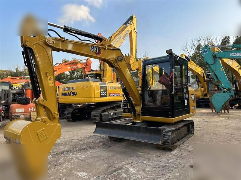 CATERPILLAR 305.5E - Mini-ekskavators: foto 3 CATERPILLAR 305.5E - Mini-ekskavators: foto 3