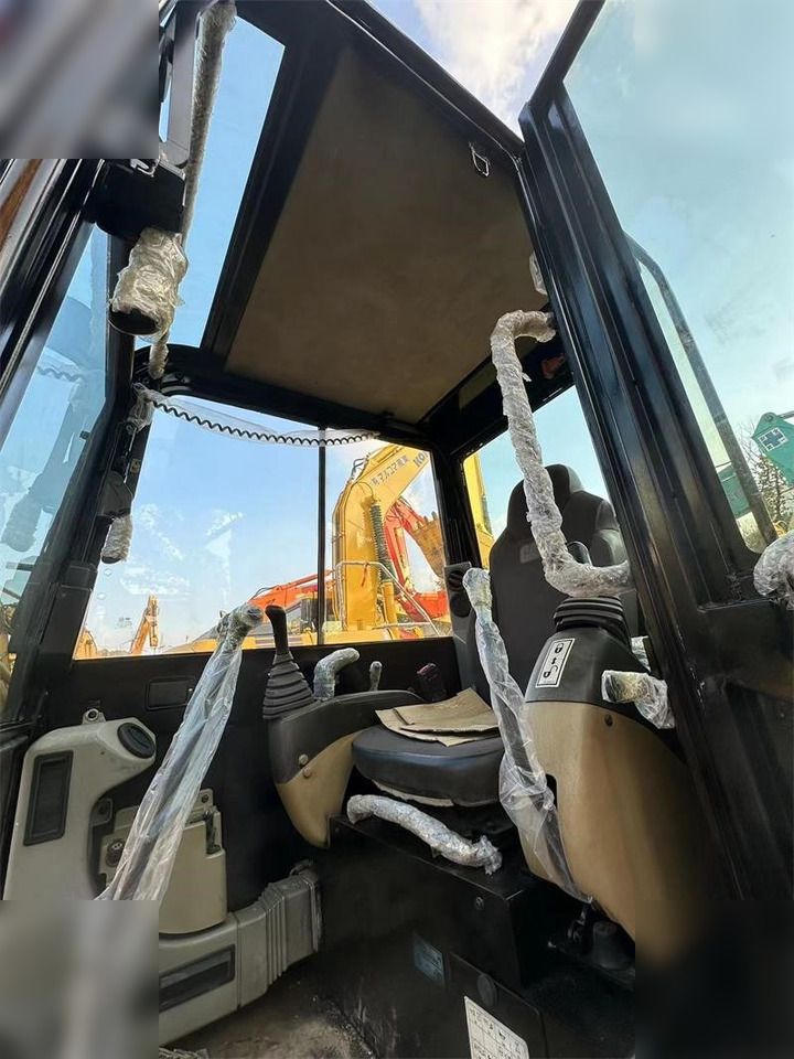 CATERPILLAR 305.5E - Mini-ekskavators: foto 4 CATERPILLAR 305.5E - Mini-ekskavators: foto 4