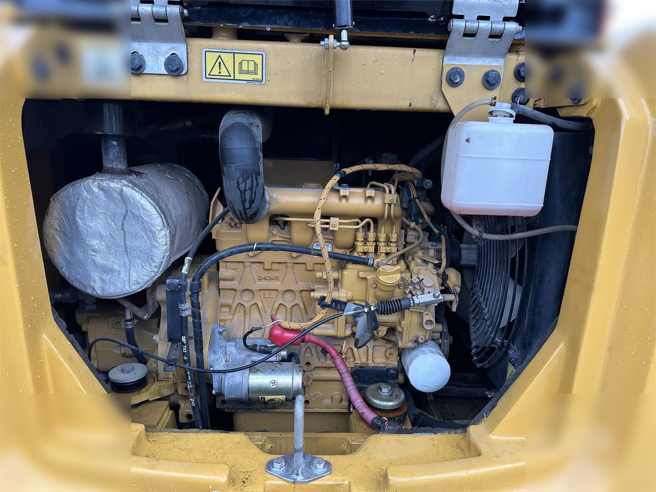 CATERPILLAR 305.5E2 CR - Mini-ekskavators: foto 5 CATERPILLAR 305.5E2 CR - Mini-ekskavators: foto 5