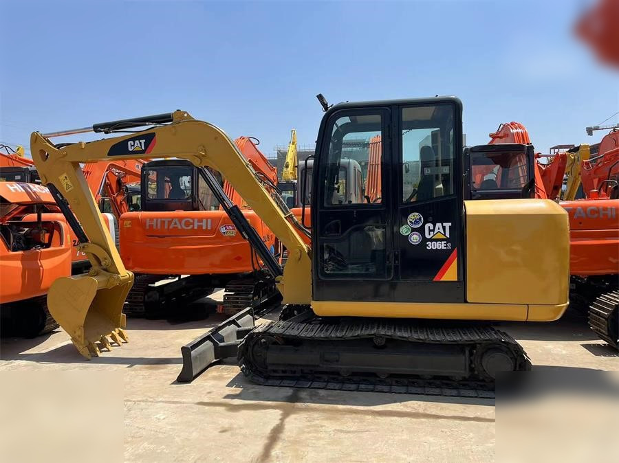 CATERPILLAR 306E - Kāpurķēžu ekskavators: foto 1 CATERPILLAR 306E - Kāpurķēžu ekskavators: foto 1
