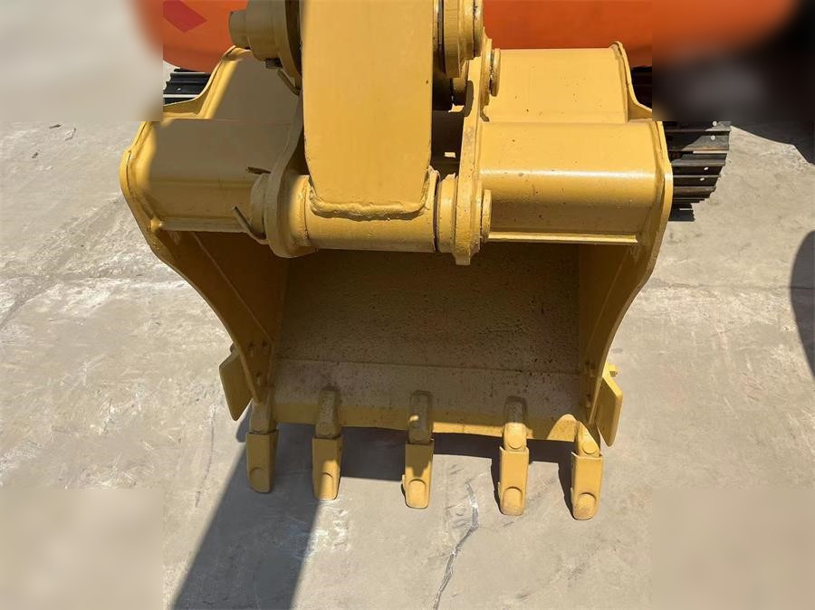 CATERPILLAR 306E - Kāpurķēžu ekskavators: foto 3 CATERPILLAR 306E - Kāpurķēžu ekskavators: foto 3