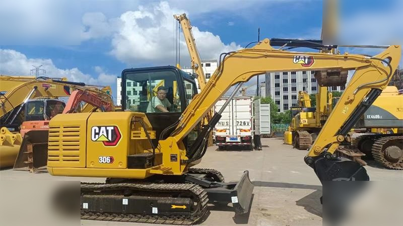 CATERPILLAR 306E2 - Kāpurķēžu ekskavators: foto 3 CATERPILLAR 306E2 - Kāpurķēžu ekskavators: foto 3