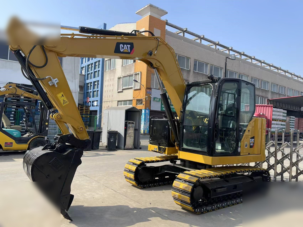 CATERPILLAR 307.5 - Kāpurķēžu ekskavators: foto 3 CATERPILLAR 307.5 - Kāpurķēžu ekskavators: foto 3